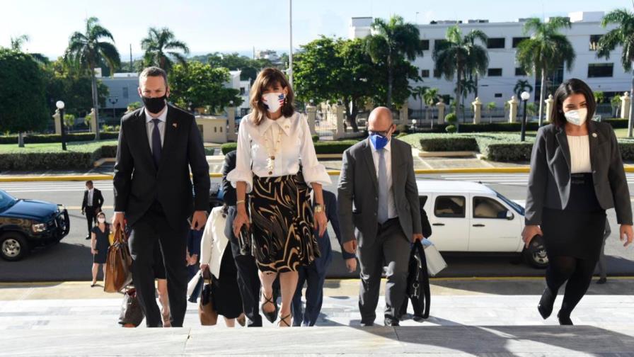 Abinader se reúne con delegación alto nivel de Estados Unidos 