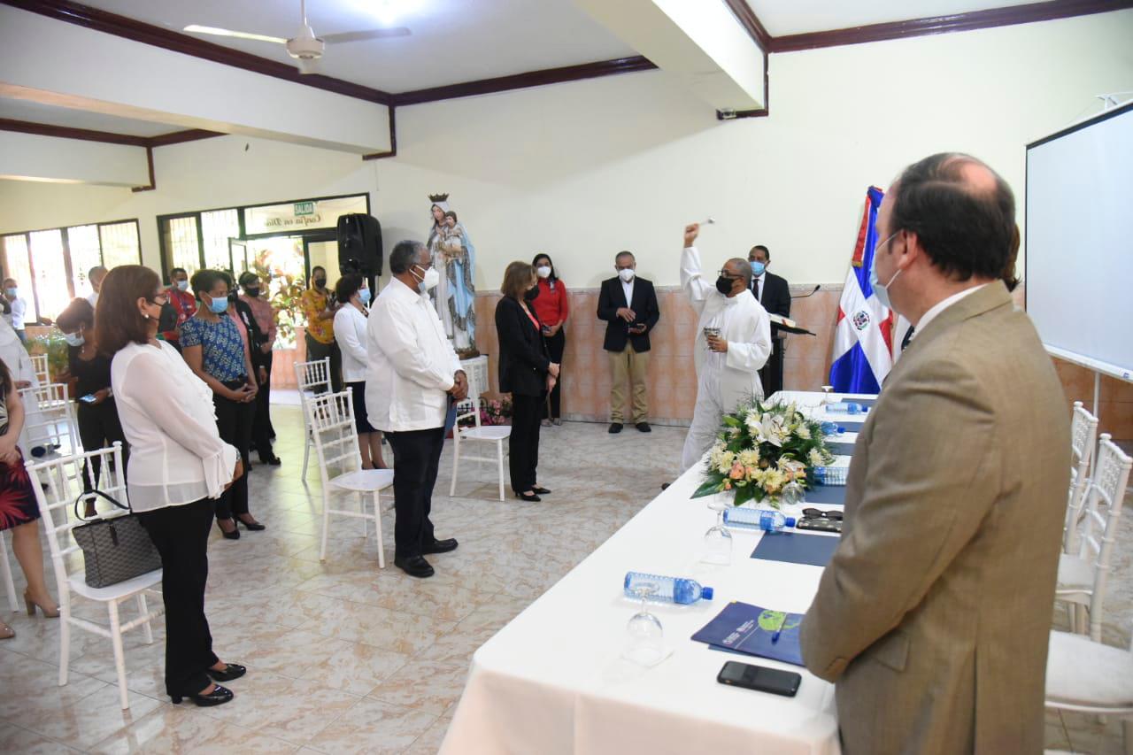 Acto de inauguración de jornada de vacunación.