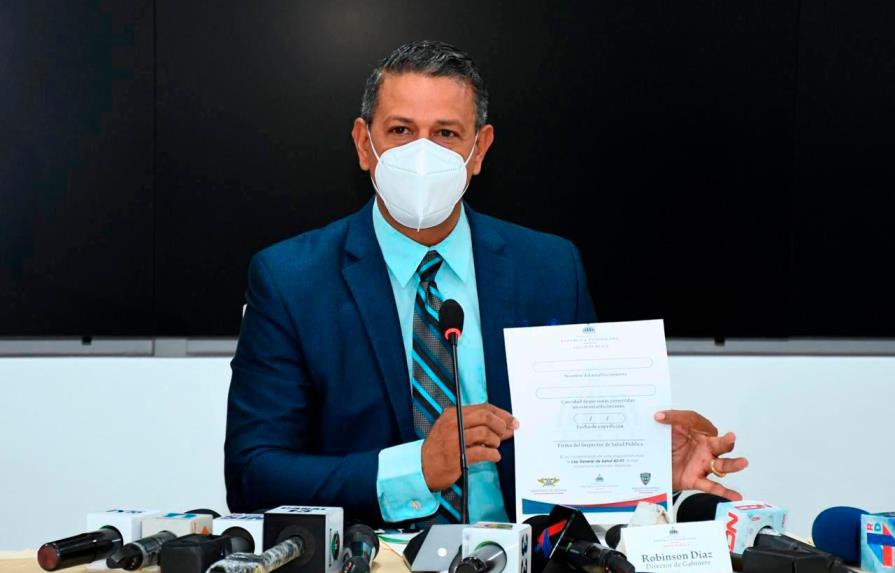 Robinson Díaz deja el Gabinete del Ministerio de Salud Pública