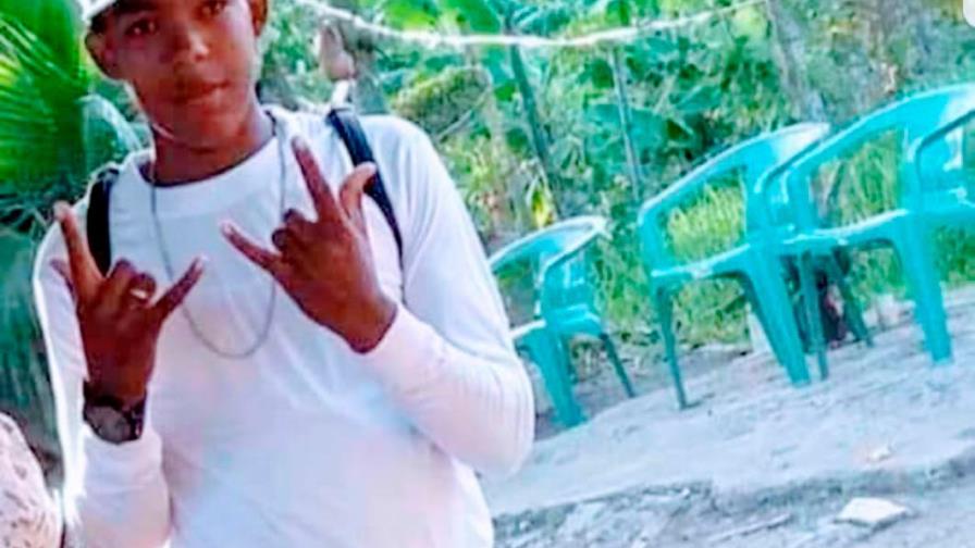 Muere joven que resultó quemado rescatando a su hijo y esposa durante fuego en planta de gas de Santiago Muere joven que resultó quemado rescatando a su hijo y esposa durante fuego en planta de gas de Santiago