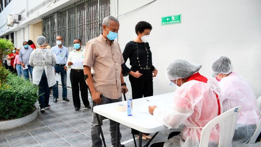 Ministerio de Salud cierra  departamento de Medicamentos de Alto Costo  por brote de COVID-19 