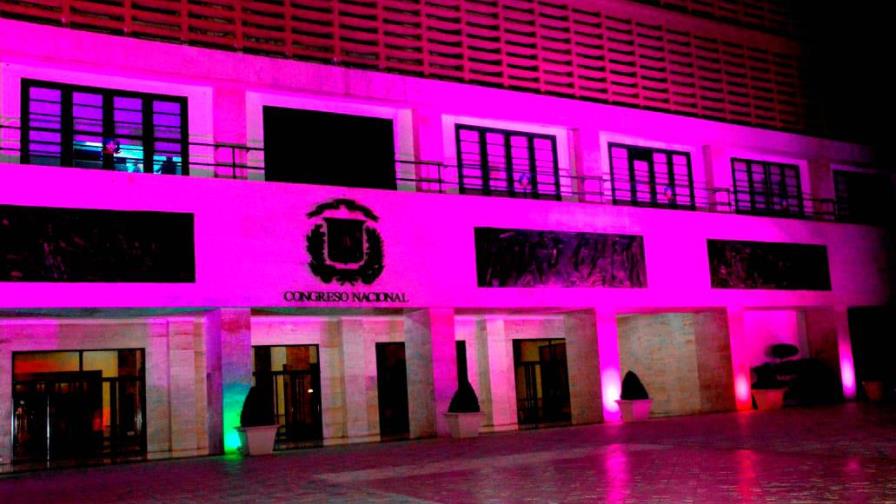 Senado realiza operativo de prevención de cáncer de mama Senado realiza operativo de prevención de cáncer de mama