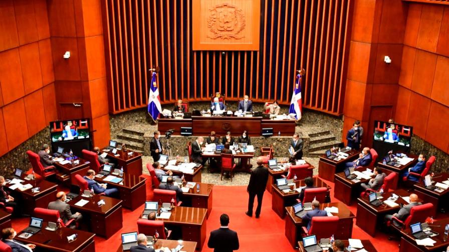 Senado sesionará hoy en San Cristóbal por el 176 aniversario de la Constitución  