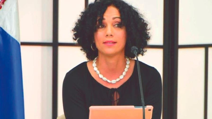 Perfil de Patricia Lorenzo, nueva miembro titular de la JCE