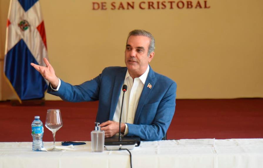 Presidente Abinader anuncia realización de obras en San Cristóbal 