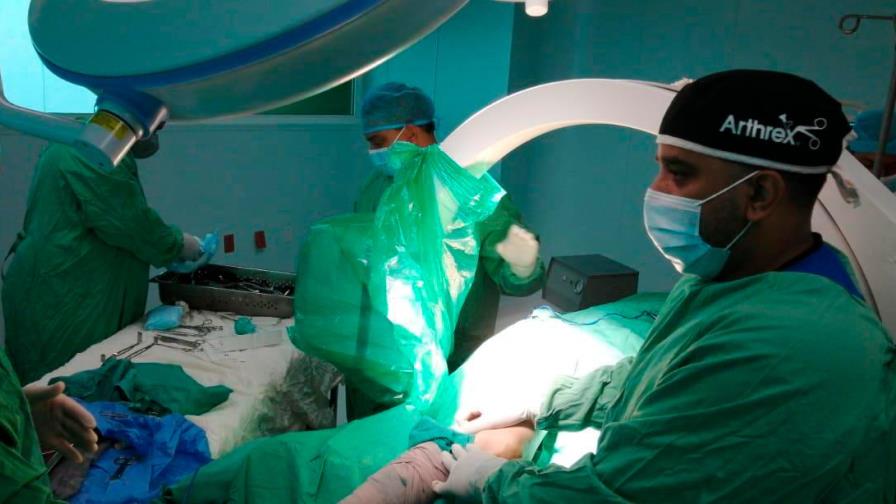 Médicos del hospital Ney Arias Lora  realizan  jornada Quirúrgica 
