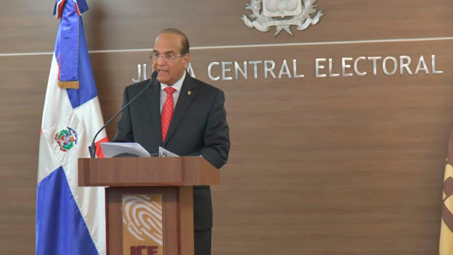 Castaños Guzmán dice deja una JCE financieramente estable Castaños Guzmán dice deja una JCE financieramente estable