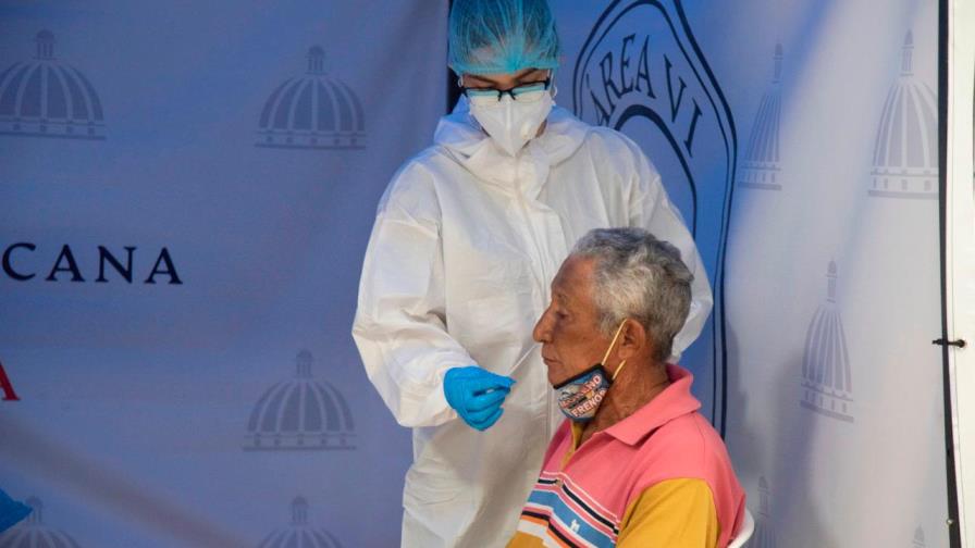 Casos de COVID-19 continúan en aumento; este domingo se reportan 1,107 nuevos contagios