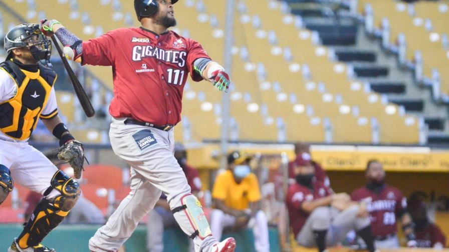 Francisco regresa en grande y los Gigantes se imponen a las Águilas