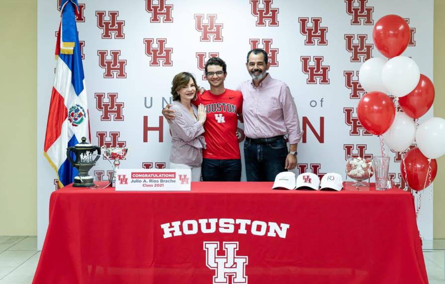 Universidad de Houston recluta al golfista Julio Ríos Brache