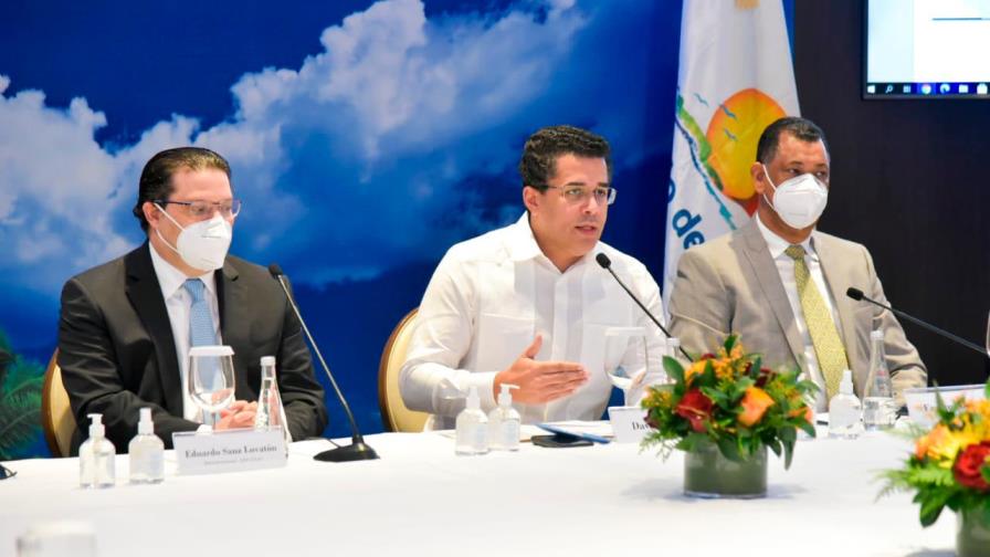 Desde el 25 de noviembre viajeros podrán hacer declaraciones electrónicas en Aduanas y Migración 