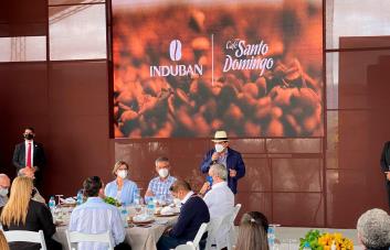 Presidente Abinader visita instalaciones de Indubán en San José de Ocoa