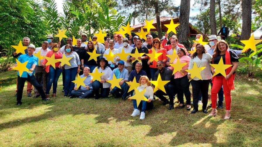 Abel Martínez encabeza reunión con diputados del PLD en Jarabacoa Abel Martínez encabeza reunión con diputados del PLD en Jarabacoa
