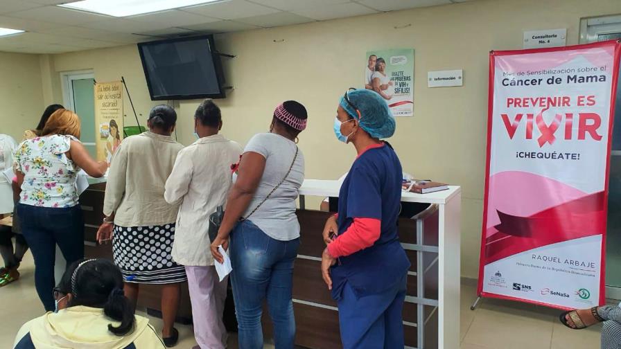 La  maternidad de la Altagracia realiza operativo preventivo de cáncer de mama