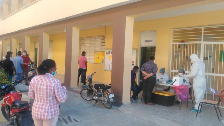 Se registran al menos 45 casos nuevos de COVID en profesores Se registran al menos 45 casos nuevos de COVID en profesores