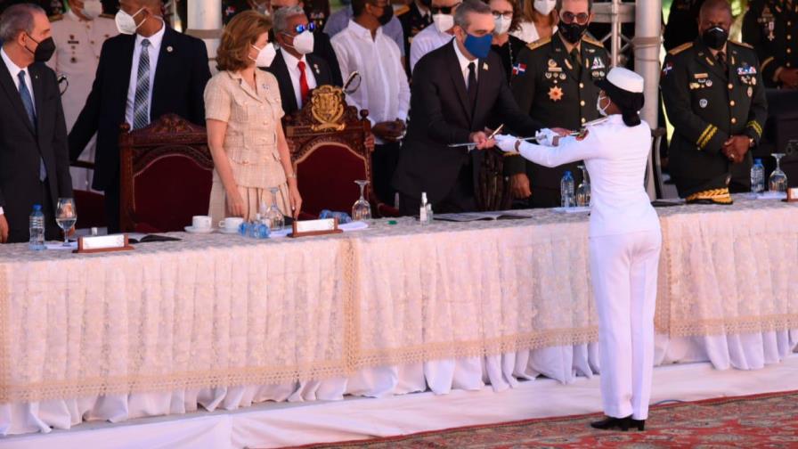 Luis Abinader asiste a graduación de la Academia Militar Batalla de las Carreras