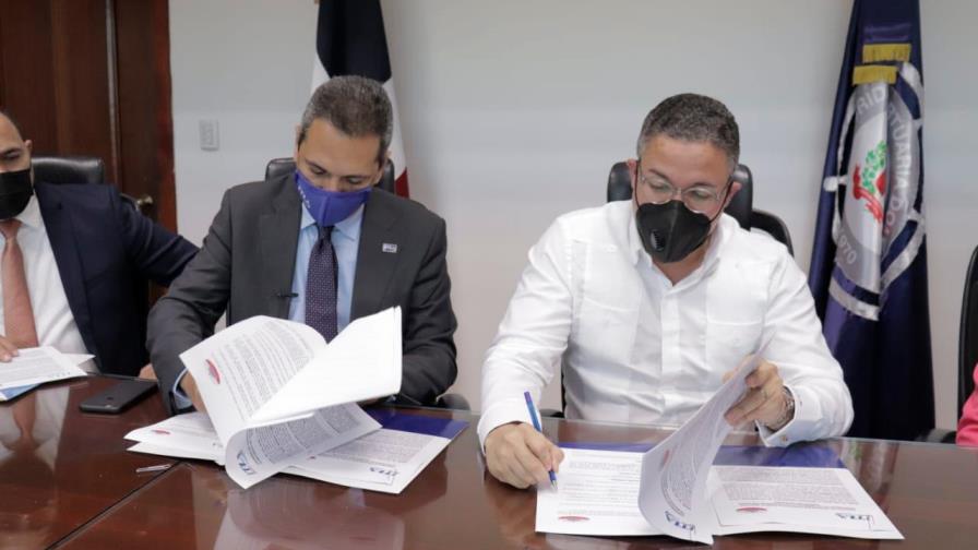 Apordom y el ITLA firman acuerdo para automatizar y digitalizar puertos y sede Apordom y el ITLA firman acuerdo para automatizar y digitalizar puertos y sede