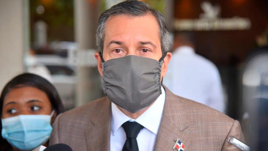 Consideran a don Adriano como un maestro del derecho y un orientador de la sociedad Consideran a don Adriano como un maestro del derecho y un orientador de la sociedad