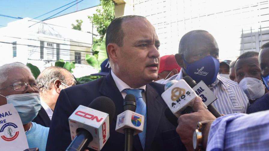 Miguel Surun dice elecciones de abogados se celebran con normalidad; candidatos denuncian irregularidades Miguel Surun dice elecciones de abogados se celebran con normalidad; candidatos denuncian irregularidades