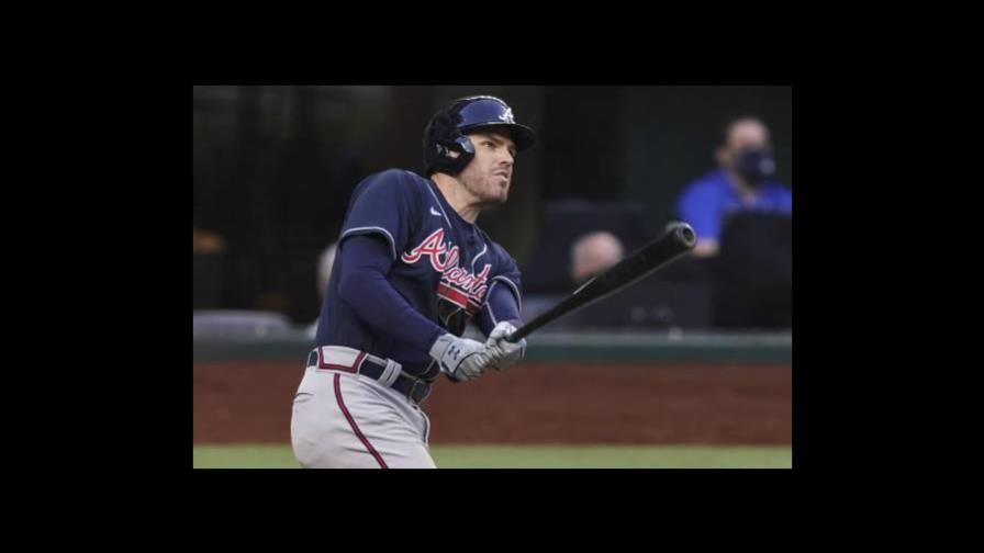 José Abreu y Freddie Freeman se llevan Premio Hank Aaron