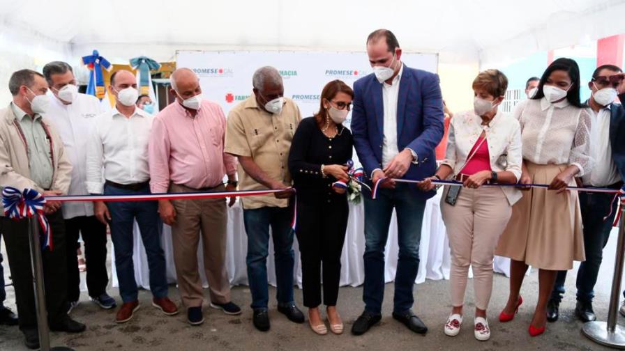 Promese inaugura dos Farmacias del Pueblo en región norte del país Promese inaugura dos Farmacias del Pueblo en región norte del país