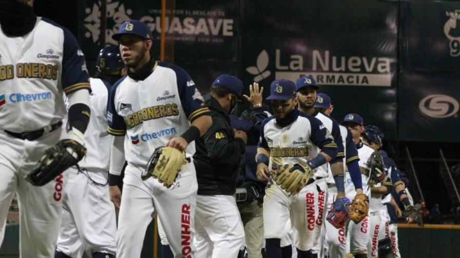 Triunfo de los Algodoneros lo llevó al primer lugar en el béisbol mexicano