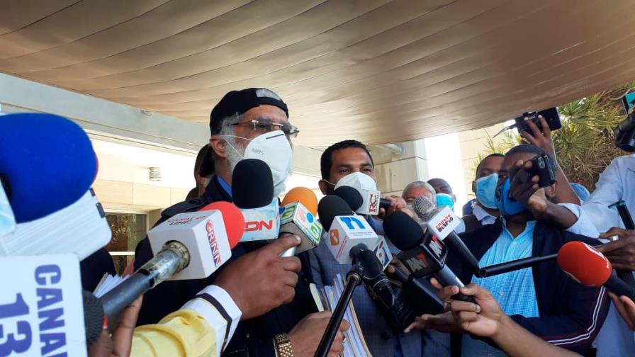 Juan Hubieres pide a PGR investigar presuntas irregularidades cometidas por Gustavo Montalvo 