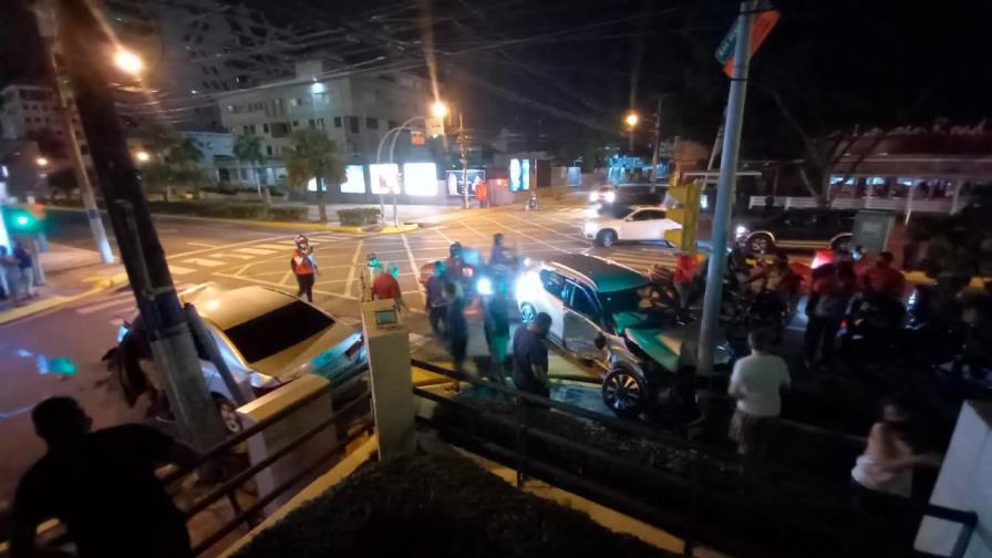 Aparatoso accidente al borde del inicio del toque de queda Aparatoso accidente al borde del inicio del toque de queda