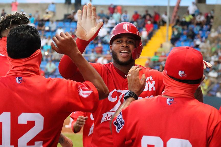 García y Paredes elegidos jugadores de la semana en béisbol de Nicaragua