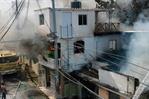 Incendio afecta varias viviendas en Herrera 