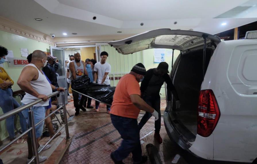 Pensionado de la Policía mata un cabo por un parqueo en clínica de Los Alcarrizos