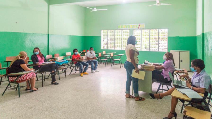 Reinicio de clases a distancia enfrenta grandes desafíos; hay desconcierto