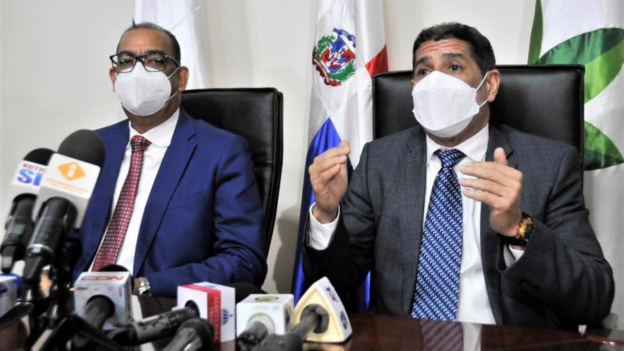 Ministro de Agricultura asegura precios de productos básicos van hacia la baja 