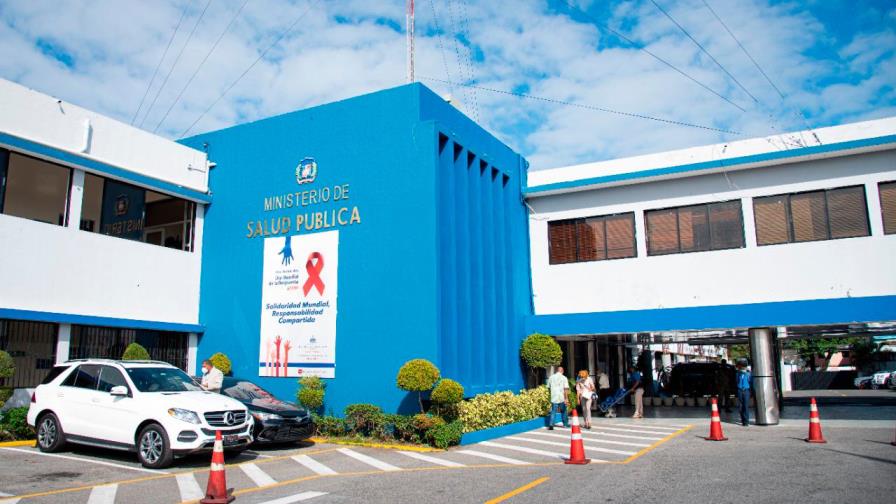 Salud Pública presenta resolución sobre criterios de uso de PCR en pacientes ya contagiados