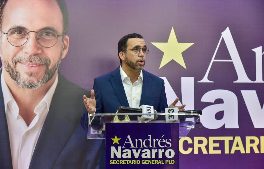 Andrés Navarro se lanza por la secretaría general del PLD