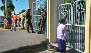 Decenas asisten a la Bas&iacute;lica de Hig&uuml;ey por el D&iacute;a de La Altagracia
