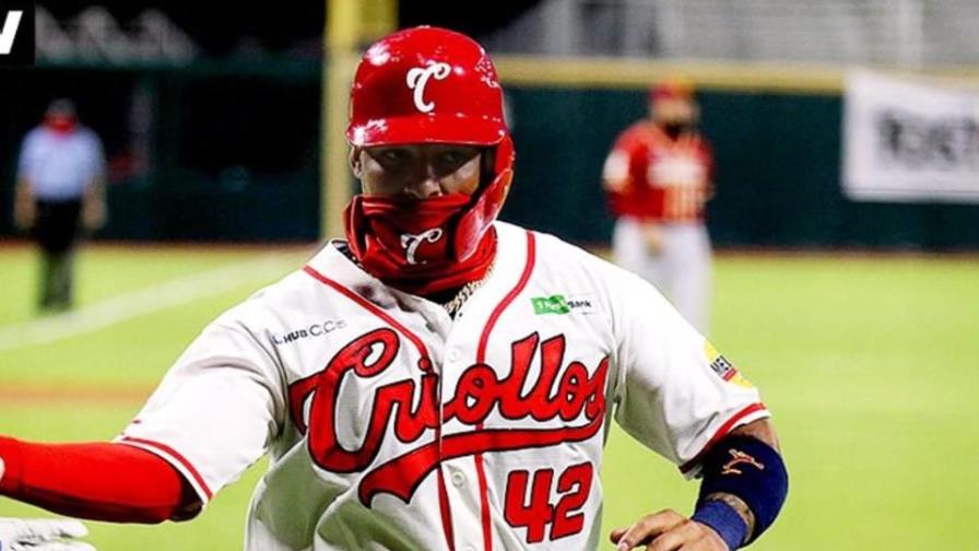 Molina produce dos; Criollos ganan 1er juego de serie final