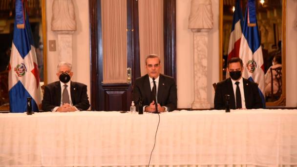  Luis Abinader propone Plan de Reactivación a las MiPymes