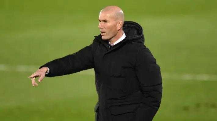 Zidane se encuentra bien, luego de dar positivo al COVID-19