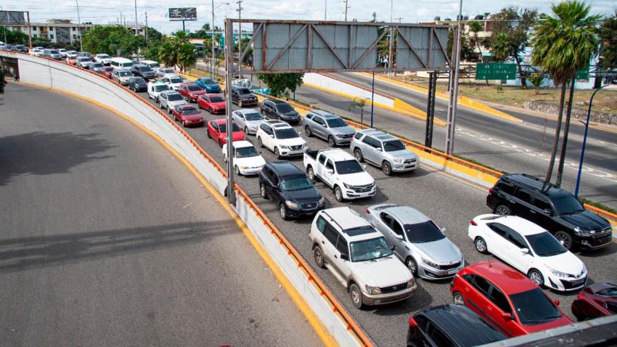 Urbanista dice Plan Nacional de Parqueos no solucionará problemas de tránsito