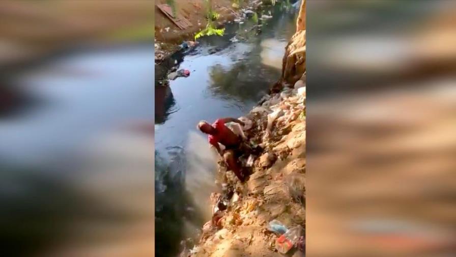 VIDEO | Arrojan envejeciente a una cañada; autoridades buscan a los responsables 