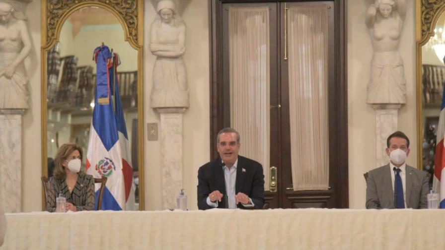 Abinader explica la tardanza en los reportes de fallecidos por coronavirus 