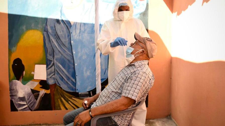 Reportan 20 fallecimientos por coronavirus en República Dominicana y 2,141 nuevos positivos Reportan 20 fallecimientos por coronavirus en República Dominicana y 2,141 nuevos positivos