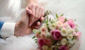 Una pareja espa&ntilde;ola con covid se casa antes de ser sedada e intubada