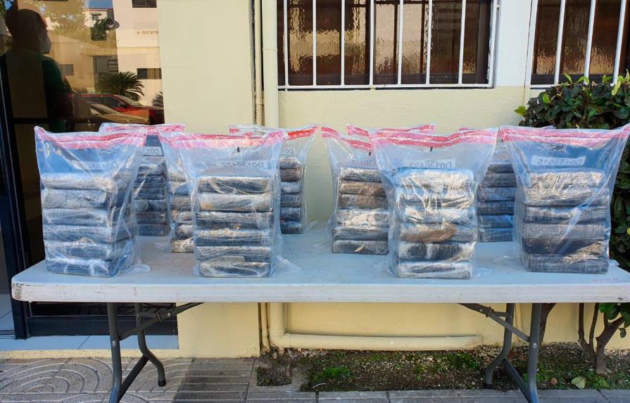 DNCD se incauta de 60 paquetes de cocaína y detienen a cinco en San Pedro de Macorís