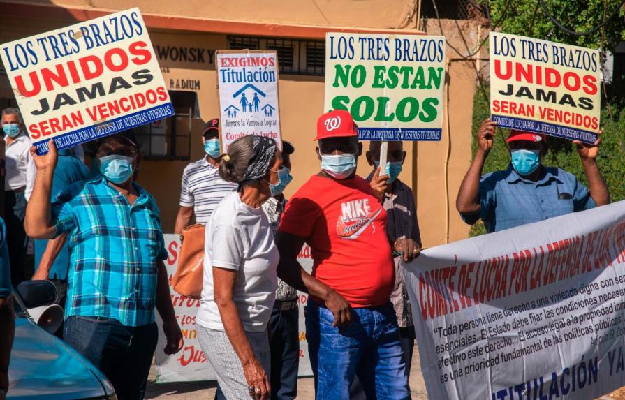 Tribunal aplaza audiencia preliminar de la venta irregular de terrenos de Los Tres Brazos 