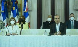 Gobierno busca inmunizar a 7.8 millones contra COVID-19 en diez meses