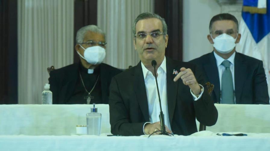 Presidente se queja por la falta de solidaridad de los grandes países ante compra de vacunas anticoronavirus