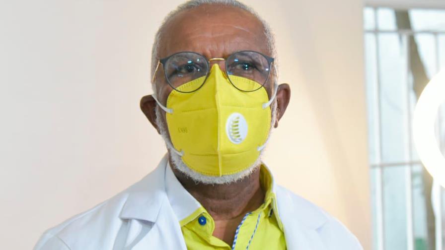 Clínica Rodríguez Santos y Cecanot inocularán a su personal hoy Clínica Rodríguez Santos y Cecanot inocularán a su personal hoy