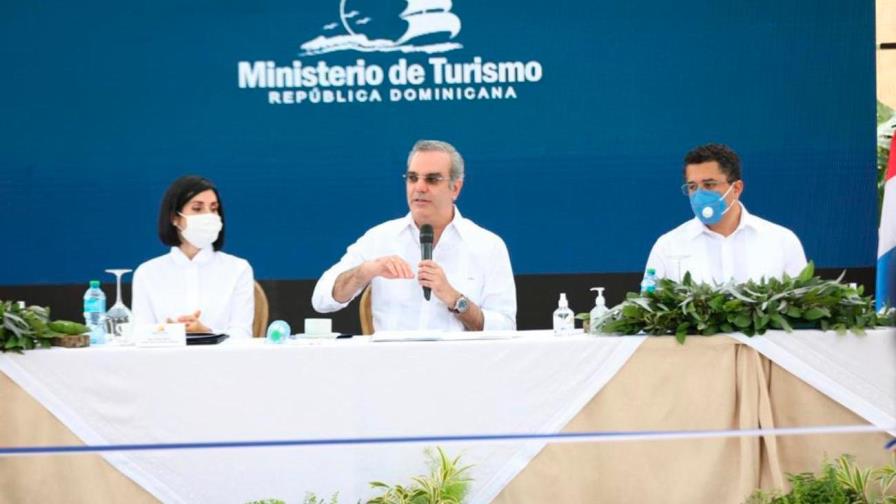 Abinader afirma que se han recuperado más de 100 mil empleos en el sector turismo